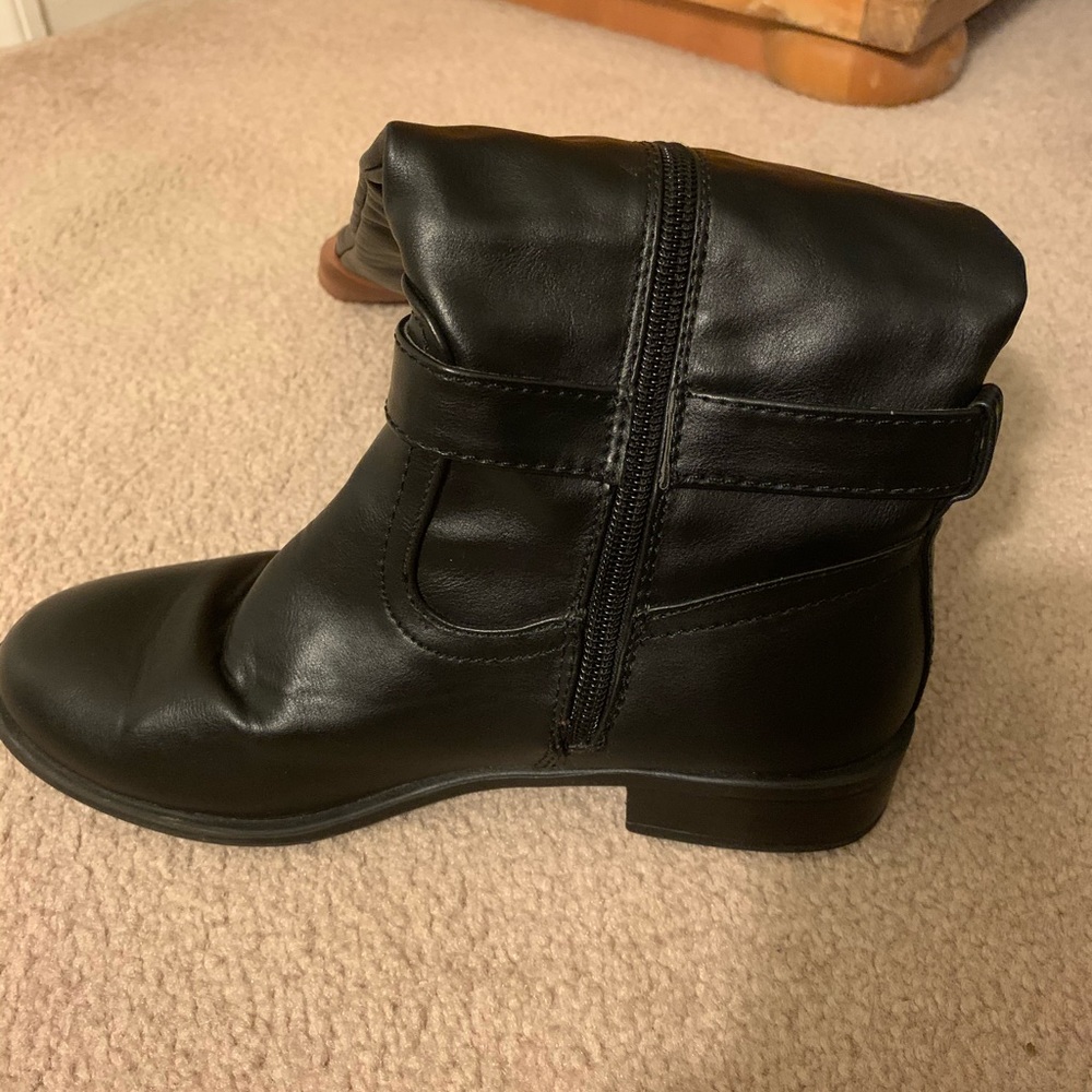 🖤🤎🖤Black and Tan boots - Picture 5 of 7